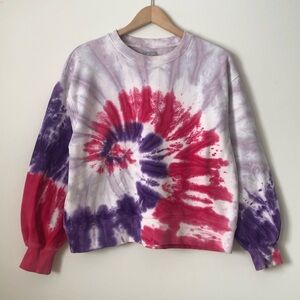 Aritzia TNA Cozy AF Fleece tie dye sweatshirt - size 1 / SMALL -pink purple crop